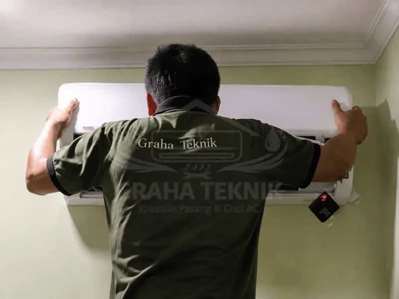 Pemasangan AC baru oleh teknisi - pasang AC Sleman